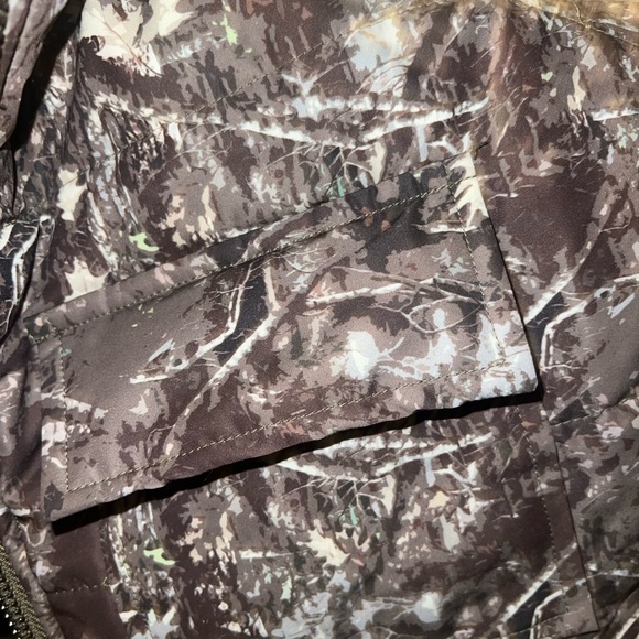 Digital camo print vest - Picture 4 of 5